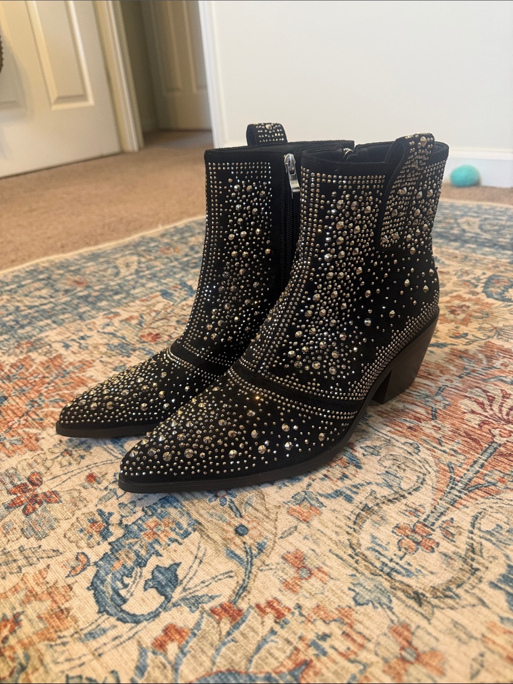 ISNOM Black Studded Pointed-Toe Ankle Boots - Women